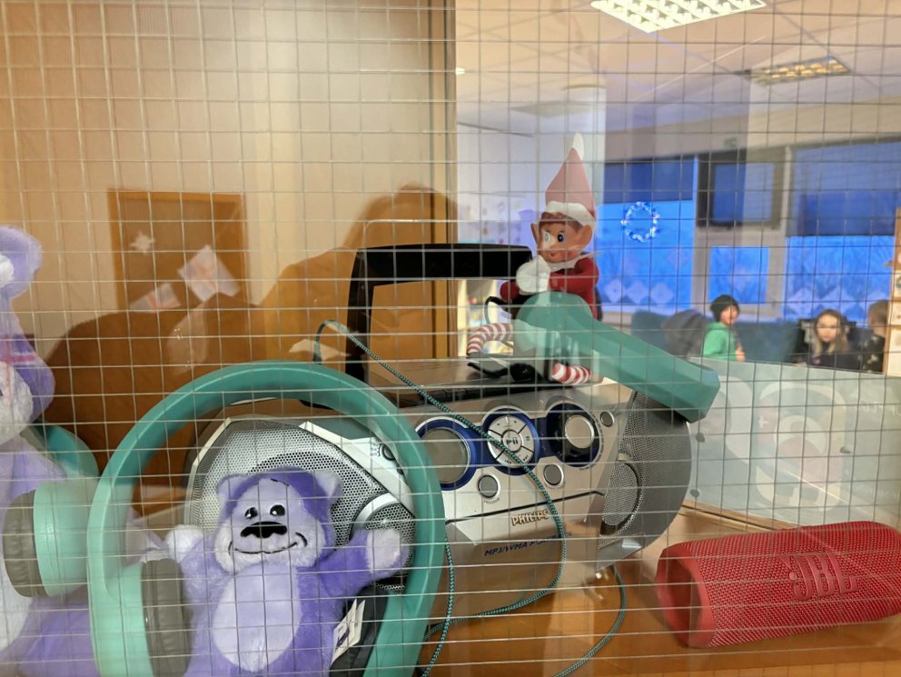 Jólaálfur í Valsárskóla 5. desember 2025 1. - 2. bekkur