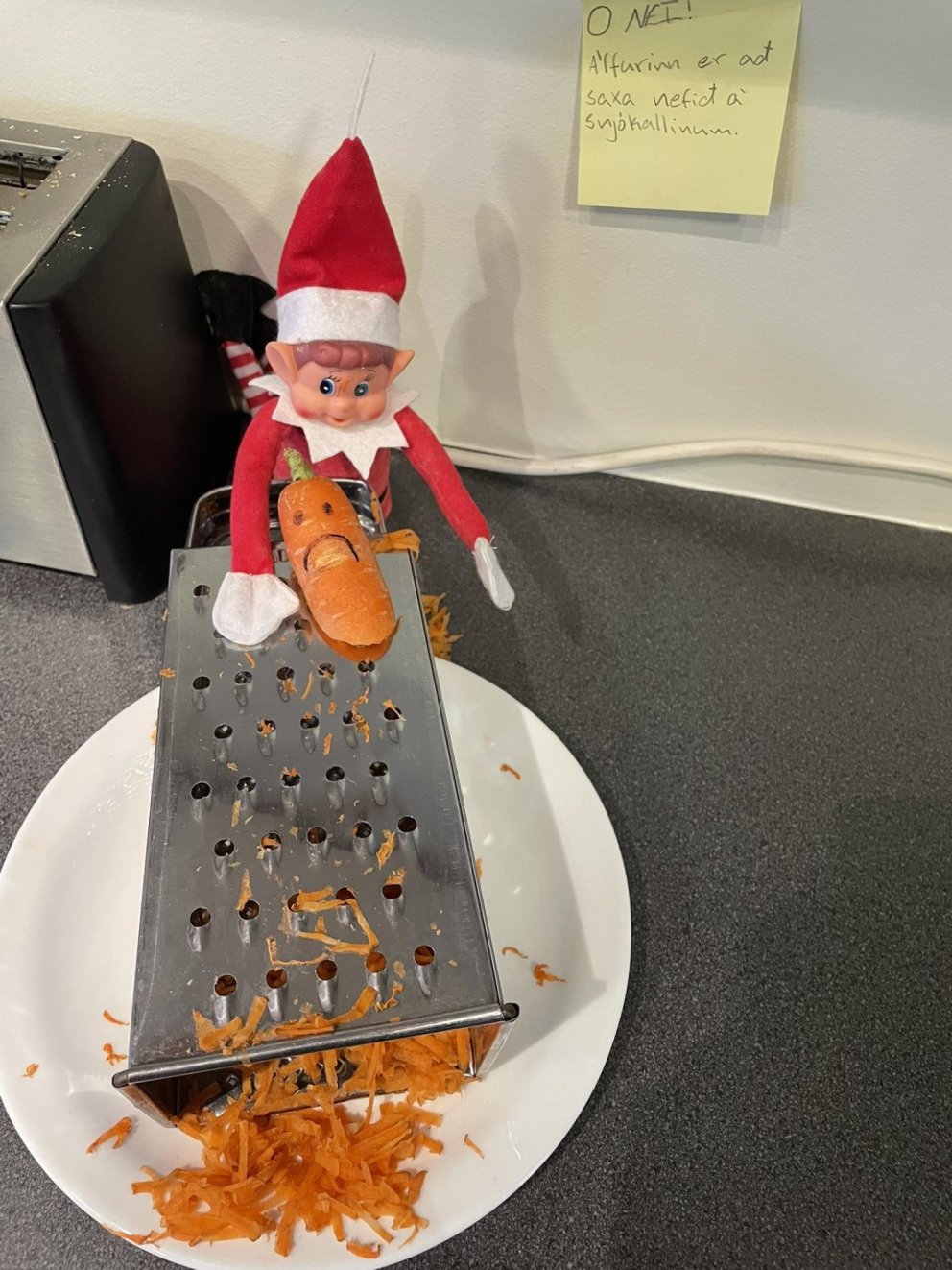 Valsárskóli 8. desember - jólaálfur 9. - 10. bekkur