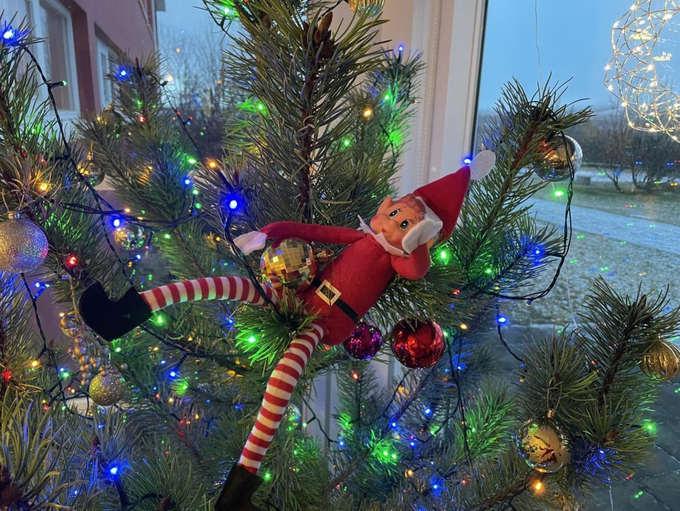 Valsárskóli 15. desember - jólaálfur 9. - 10. bekkur