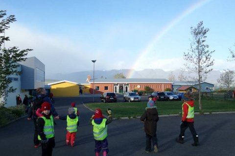 Bréf til foreldra í Álfaborg