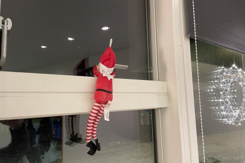 Valsárskóli 11. desember - jólaálfur 1. - 2. bekkur