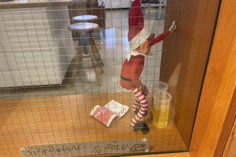 Valsárskóli 12. desember - jólaálfur 3. - 4. bekkur