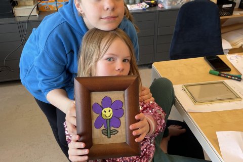 Sumarkveðjur úr Valsárskóla og myndir frá Safnasafnsdeginum